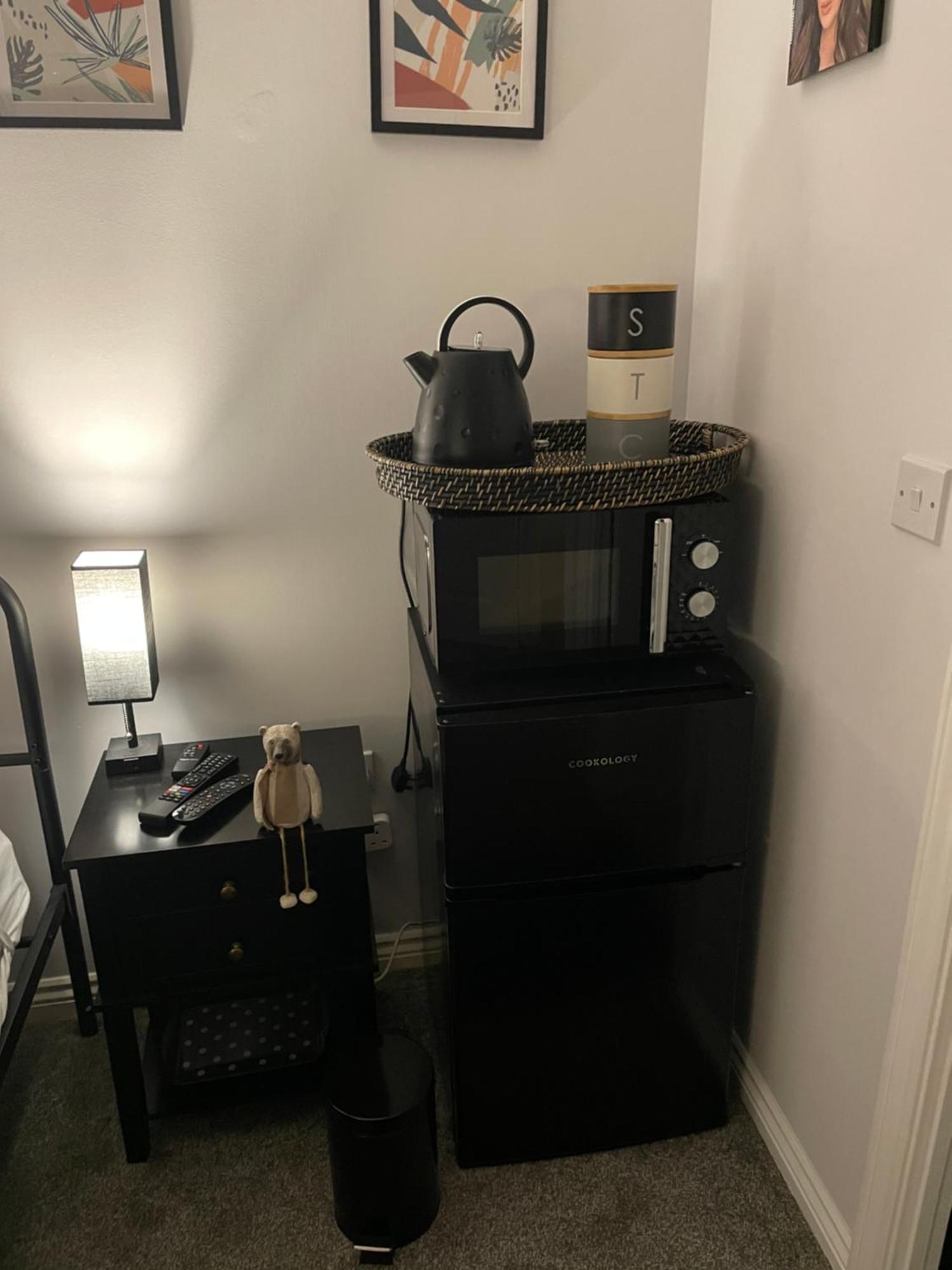 Cosy Home From Home With Private Bathroom - Free Parking Cardiff Exterior foto